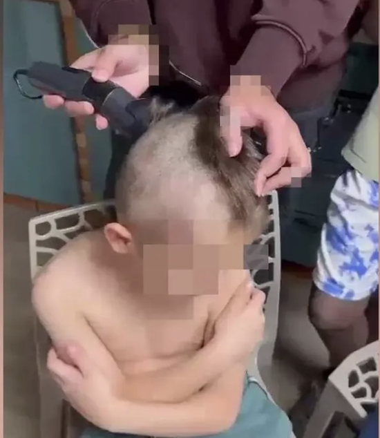 Quand le danger change de camp : un enfant de 8 ans placé à l&rsquo;ASE se fait raser la tête de force et humilié par ses éducateurs